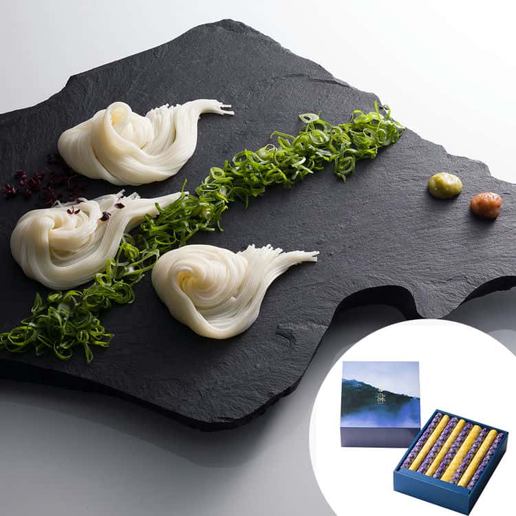 兵庫 手延素麺 「小神」 900g(50g18束) 離島は配送不可 6960001 お歳暮 お中元 お土産 ご進物 ギフト 贈り物に最適 5,664円