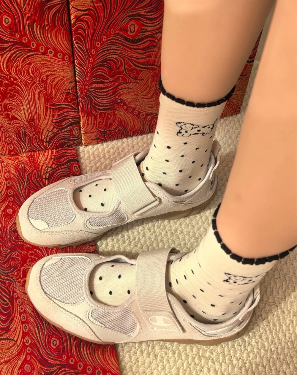 日本未入荷 MaryJane Slippers White Beige メリージェーン スリッパ レディース サンダル U6AFCRW10A1