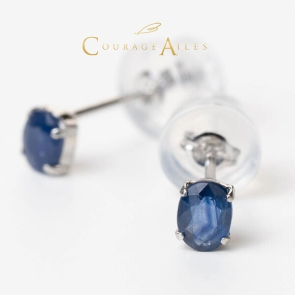 Courage Ailes EDA-1470SA ピアス (9月誕生石 サファイア 天然石 カラーストーン Pt900 プラチナ ペンダント結婚祝い 記念日 誕生日 華奢 贈り物 シンプル 4本爪)