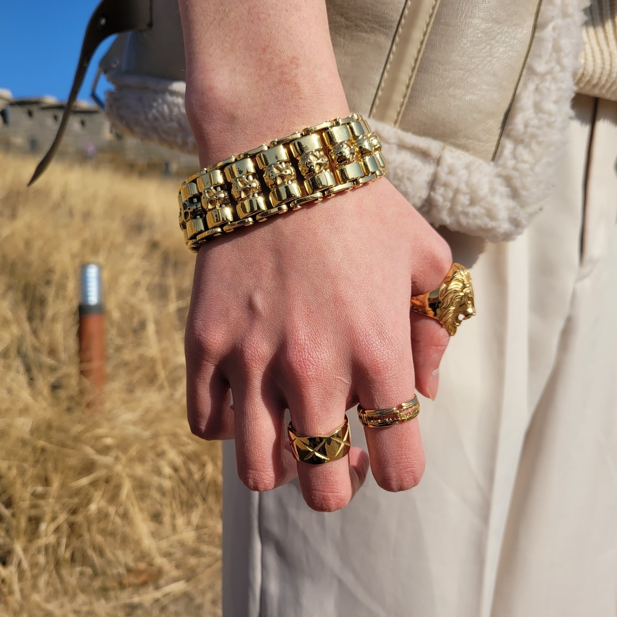 ノーブルンステンレススチール24MMゴールド骸骨名品芸能人韓国メンズチェーンブレスレット