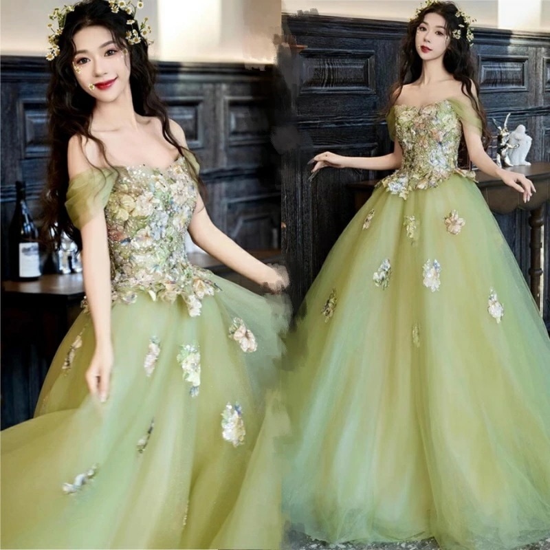 グリーン　オフショルダー　 パーティードレス　カラードレス　ティアードスカート 二次会ドレス フォーマルドレス二次会 前撮り ドレス ウェディングドレス 二次会 2次会 成人式 同窓会 謝恩会 大学