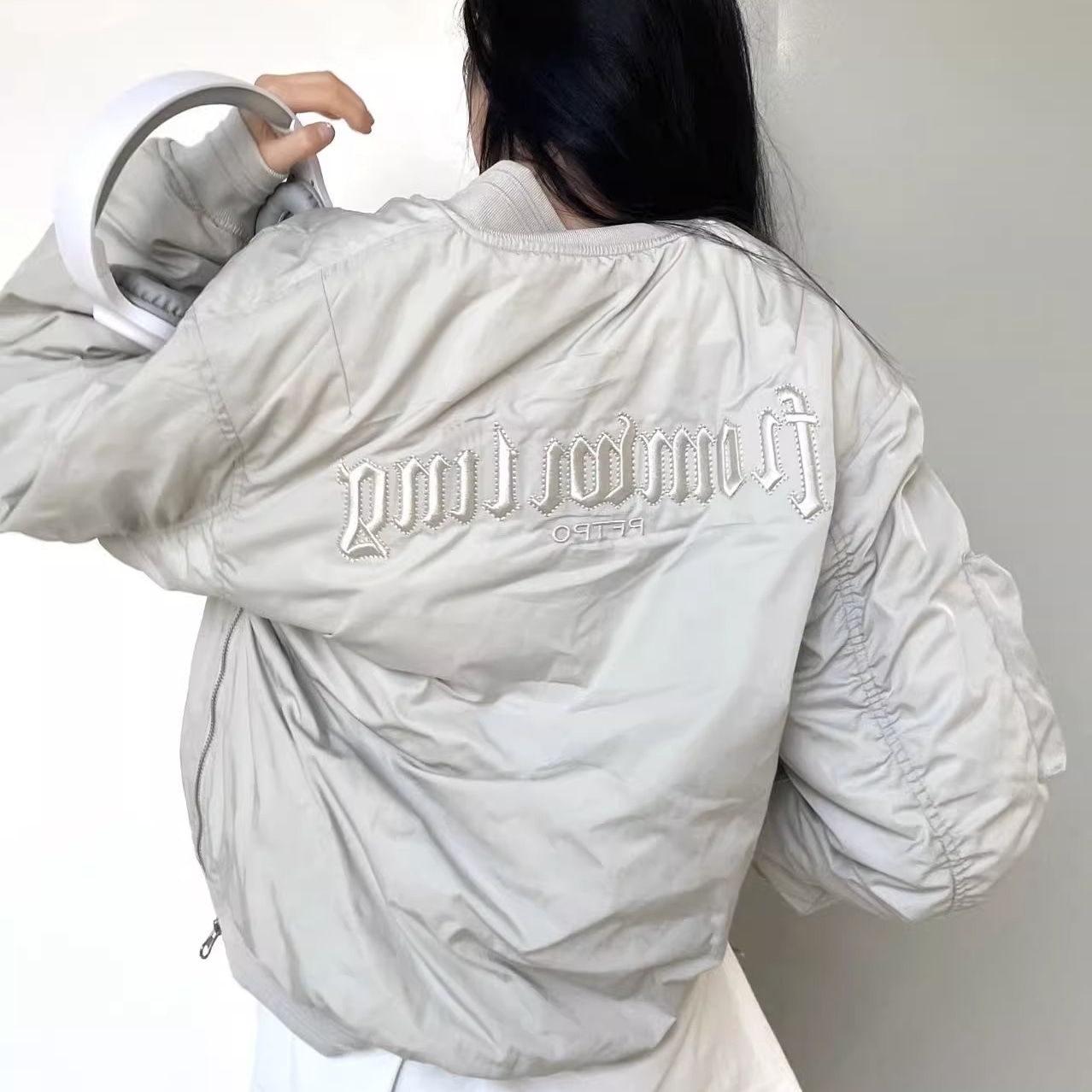 アウター ジャケット ジップ ポケット MA-1 ドロップショルダー 長袖 刺繍 バックプリント 大人可愛い シンプル お洒落 こなれ感 普段使い