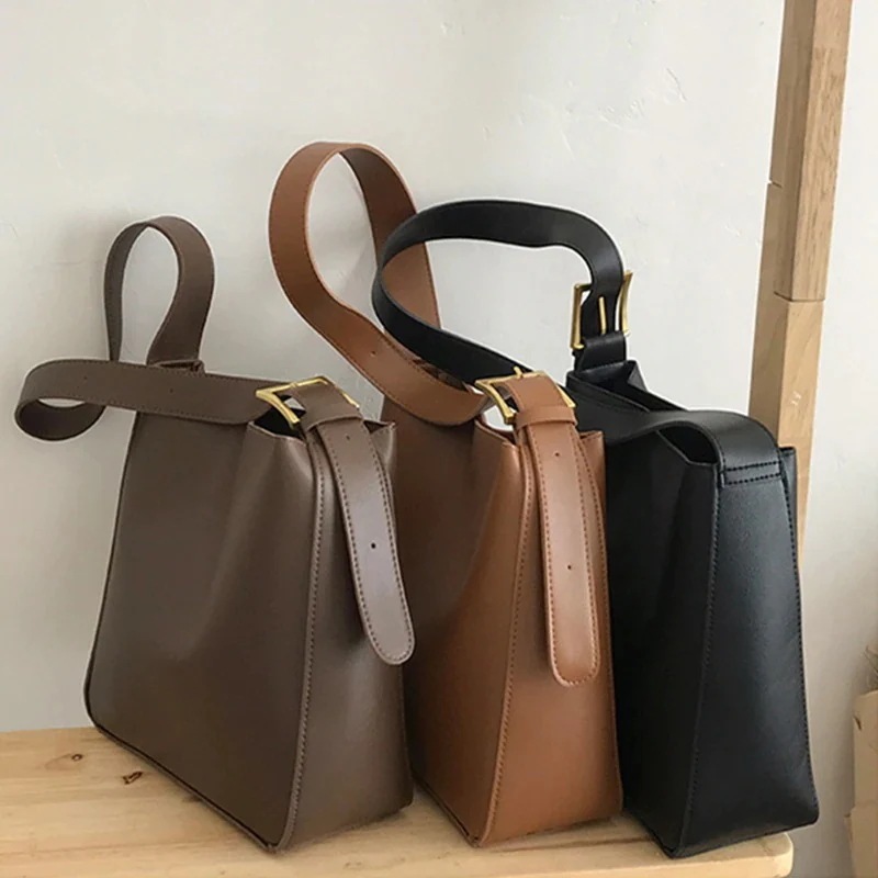 ミニバッグトートバッグ ショルダーバッグ 大容量 レディース ハンドバッグ 鞄 2way 2点セット ポーチあり 肩掛け 女性用 おしゃれ カジュアル A4 可シ
