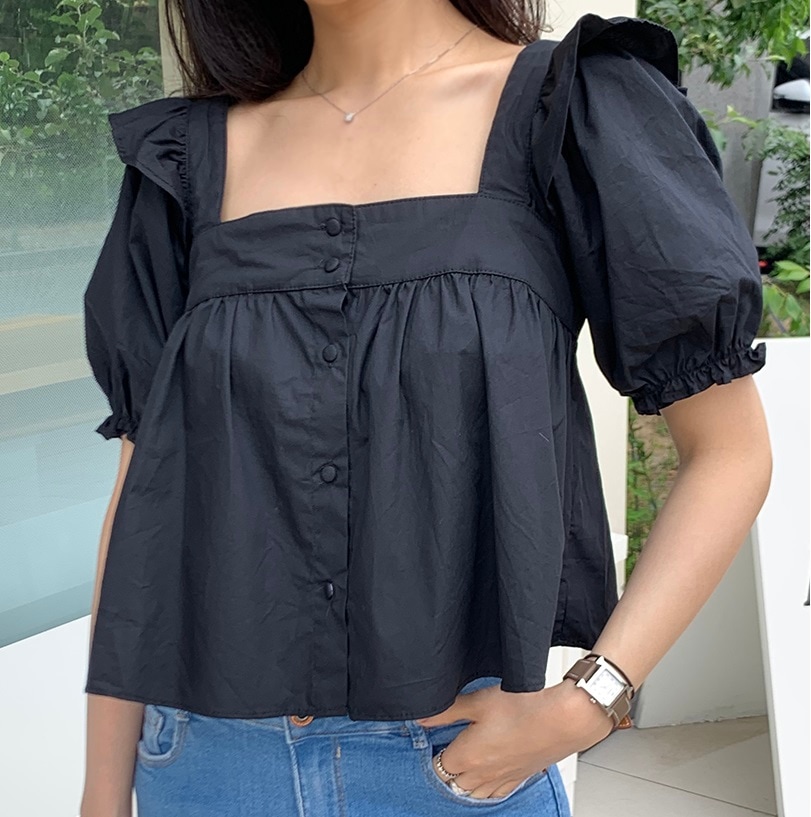 パフ #半袖ブラウス #スクエアネックブラウス