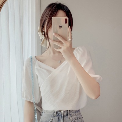 トップス ブラウス 半袖 パフスリーブ バルーン袖 Vネック フェミニン シフォン 透け感 薄手 大人可愛い きれいめ カジュアル レディース 20代 プルオーバー オルチャン 無地 こなれ感 ママ