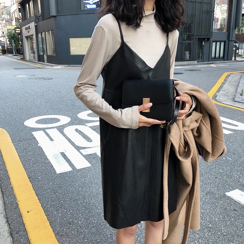 ワンピース キャミ ワンピ レディース PUレザー ミニ 膝上 ノースリーブ 大人可愛い シンプル カジュアル お洒落 クール ゆったり 重ね着 お出かけ 普段使い デート 無地 黒 S M L XL