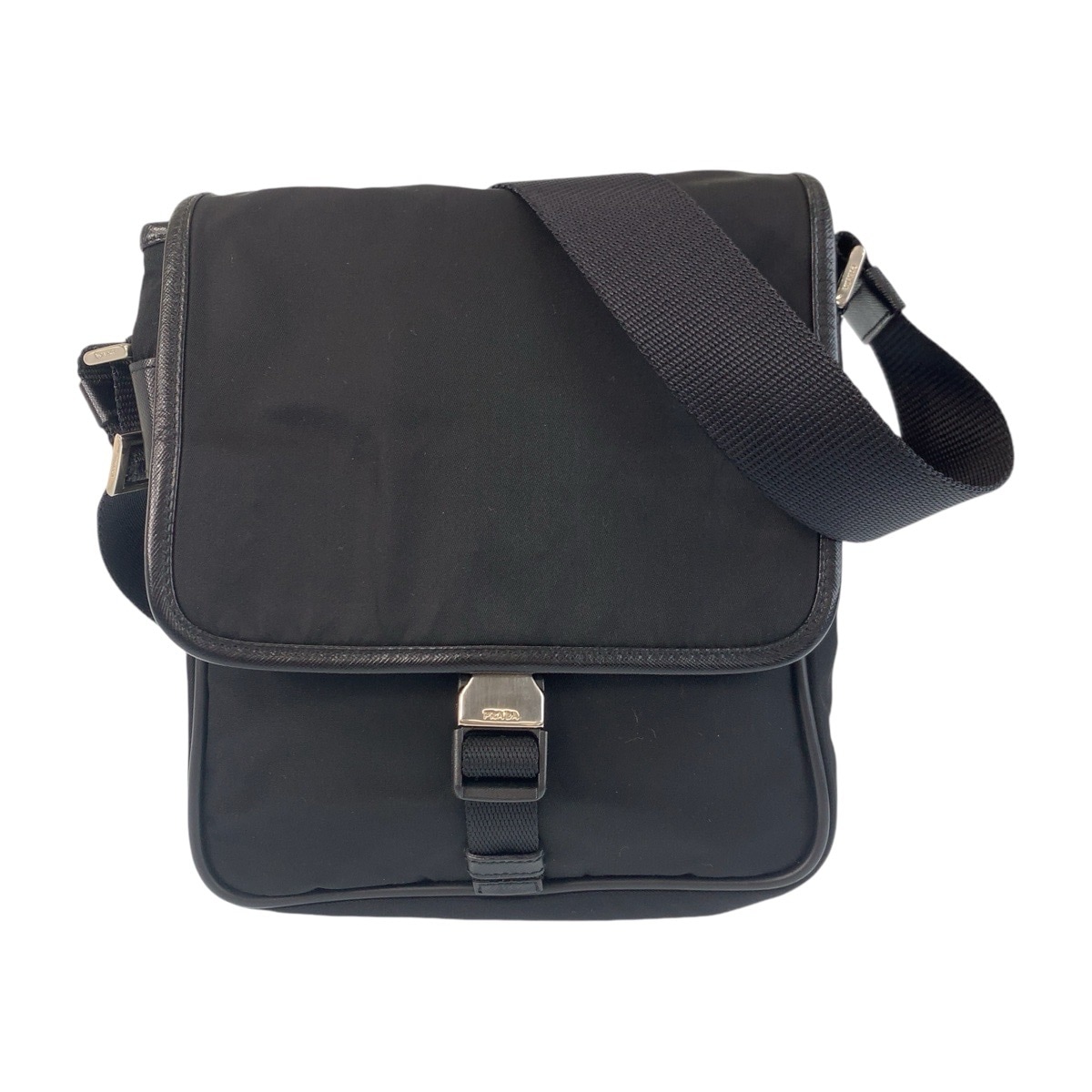 美品 テスート 三角ロゴプレート ブラック 黒 シルバー金具 ナイロン ショルダーバッグ メッセンジャーバッグ レディース 503443