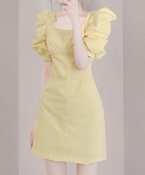 ワンピース ミニ丈 ミニ丈ワンピ ワンピ スクエアネック 半袖 ノーカラー 爽やか パフスリーブ レトロ 着痩せ トレンド デート服 モテ服 脚長効果 美脚 動きやすい 韓国 かわいい 可愛い lon