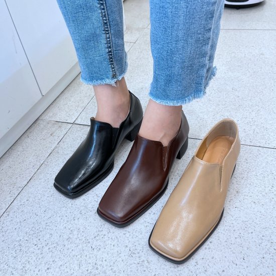 【取寄：納期2週間】ローファー ローヒール レディース 韓国 ファッション スクエアトゥ フェイクレザー シューズ メンズライク マニッシュ ローファー 黒 ベージュ レザーシューズ 6,703円