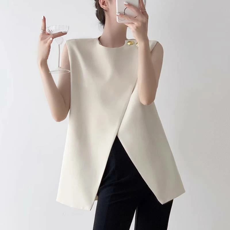 売れ レディース トップス キャミソール 袖なし ノースリーブ ラウンドネック ワイド アシンメトリー 異国風 ボタン かわいい 大人可愛い きれいめ シンプル カジュアル 上品 おしゃれ かっこいい