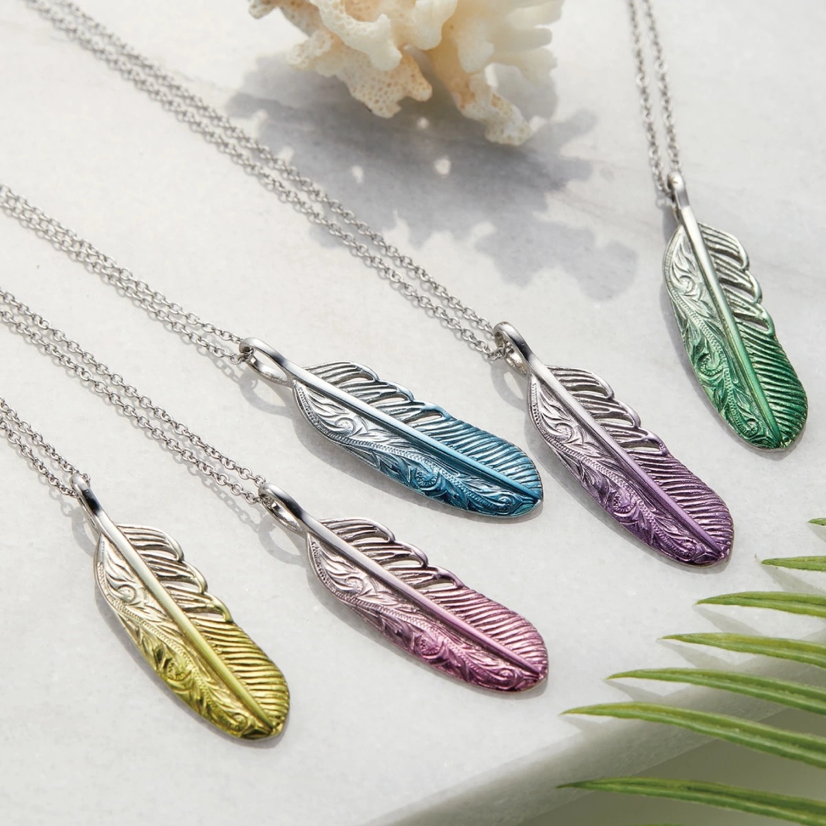 ネックレス サージカルステンレス316L製 グラデーションコーティング フェザー 羽根 ハワジュ 波