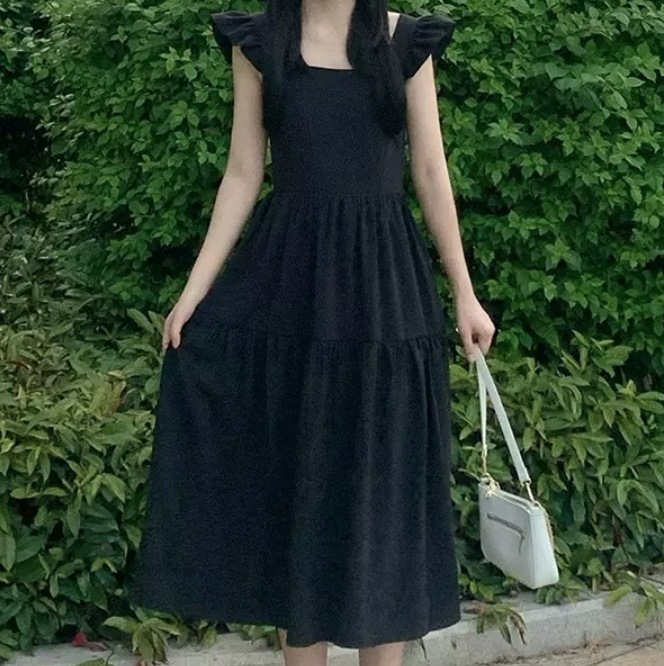 ワンピース フレアワンピース 膝丈 ひざ丈 ミモレ ミモレ丈 袖なし ノースリーブ かわいい 大人可愛い きれいめ シンプル カジュアル 大人 上品 おしゃれ お洒落 かっこいい レトロ 大人女子 5,275円