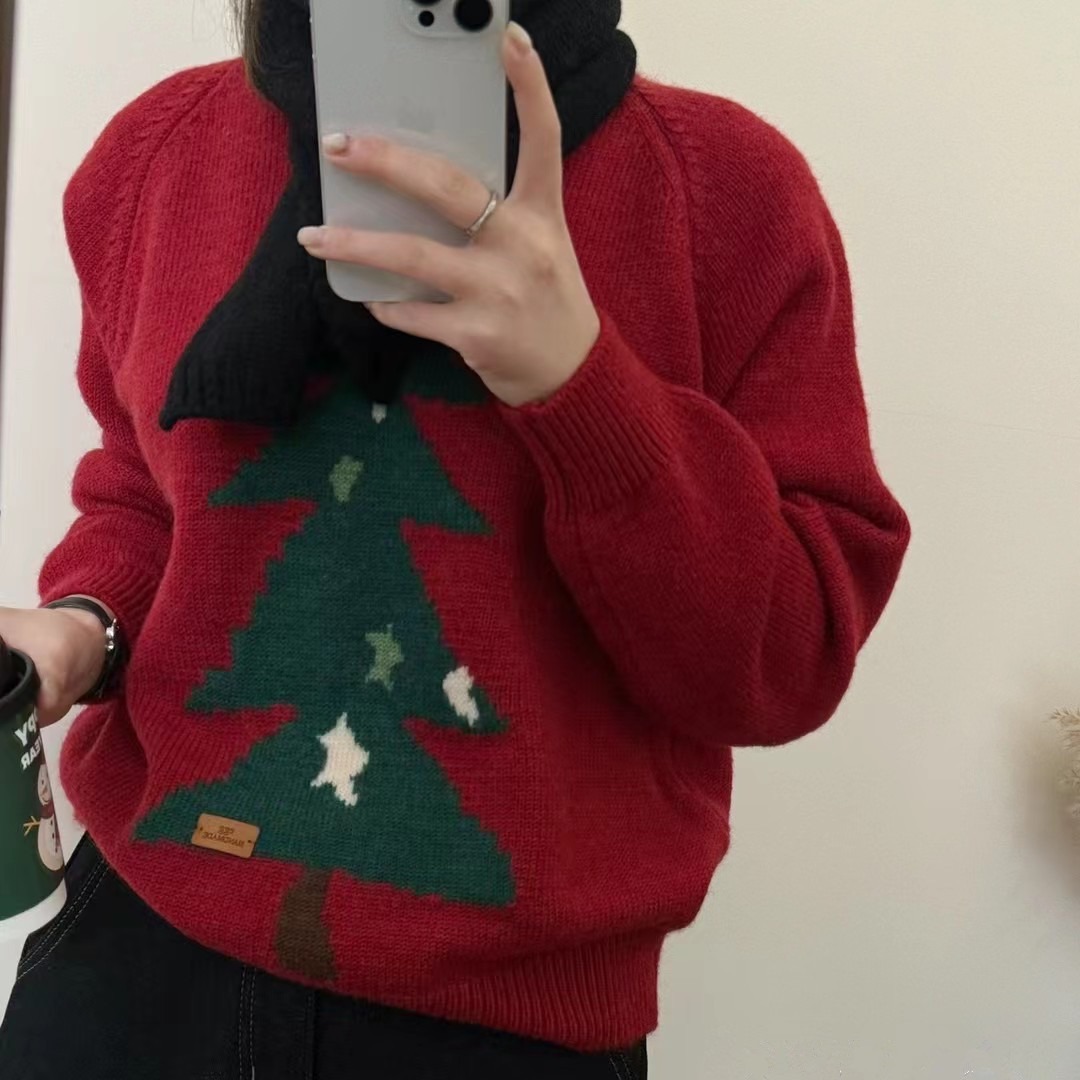 日本のラウンドネッククリスマスツリージャカードプルオーバーセーター女性のための秋と冬の新しいカジュアルな多目的デザインセータートップ