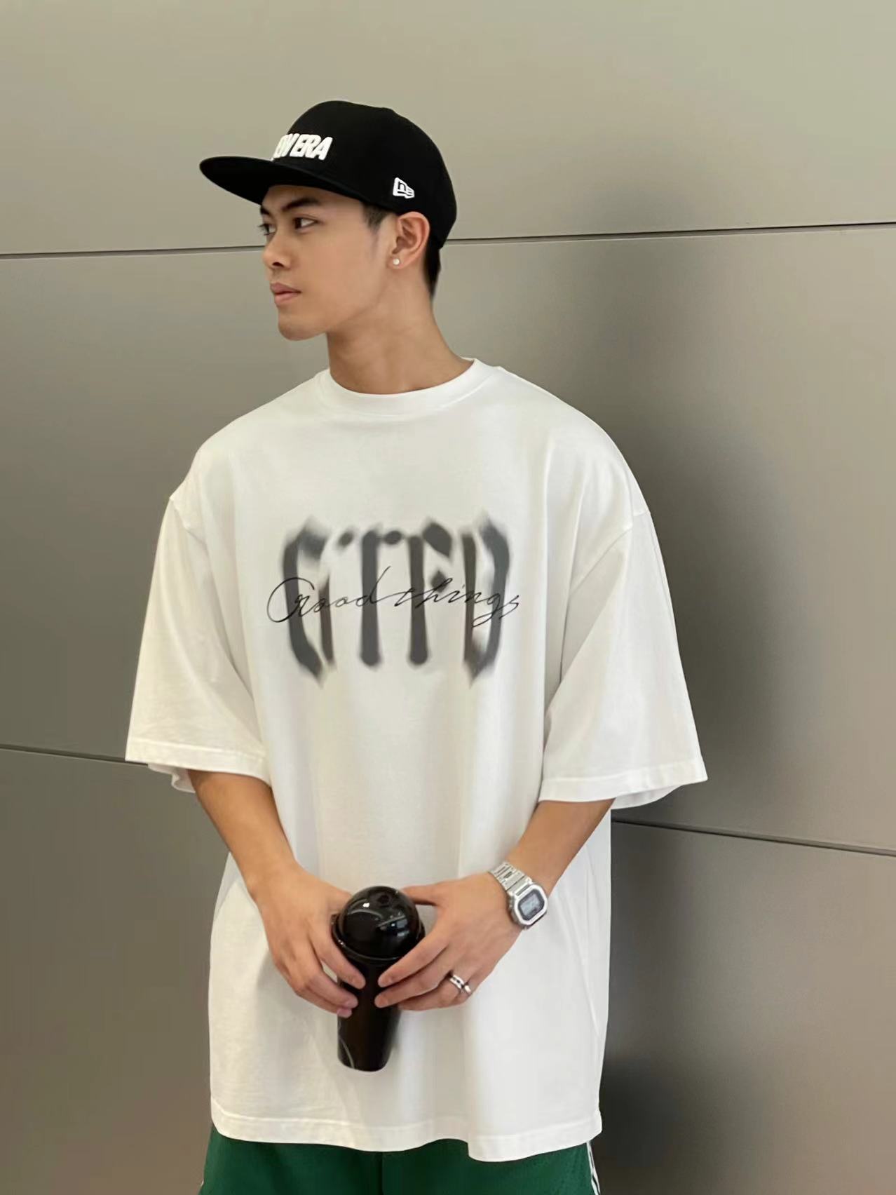 G24SST113翌日発送メンズ2024新作Tシャツカットソー丸首アメカジins風レトロ半袖トップスデザイン高級感英字ストリート大人オーバーサイズ可愛い抜け感ユニセックスブラックホワイトクルーネック