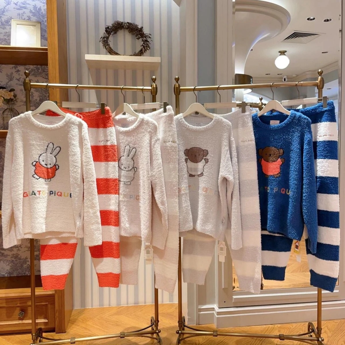 【時限割引】2026秋冬新商品gpミッフィーカップルのパジャマの半分のベルベットの家の服の男女スーツ限定数量