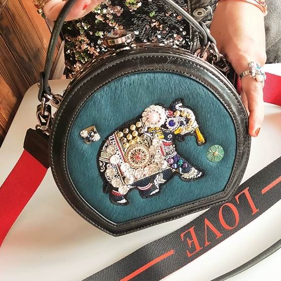 バッグ かばん 鞄 レディースバッグ ハンドバッグ ショルダーバッグ ミニバッグ コンパクト ビジュー 刺 かわいい 大人可愛い きれいめ シンプル カジュアル 大人 上品 おしゃれ かっこいい レト