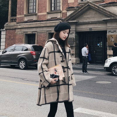 ホーンバックルコート アウター フーディー カジュアル ブラウン 茶色 ミディアム丈 袖あり 長袖