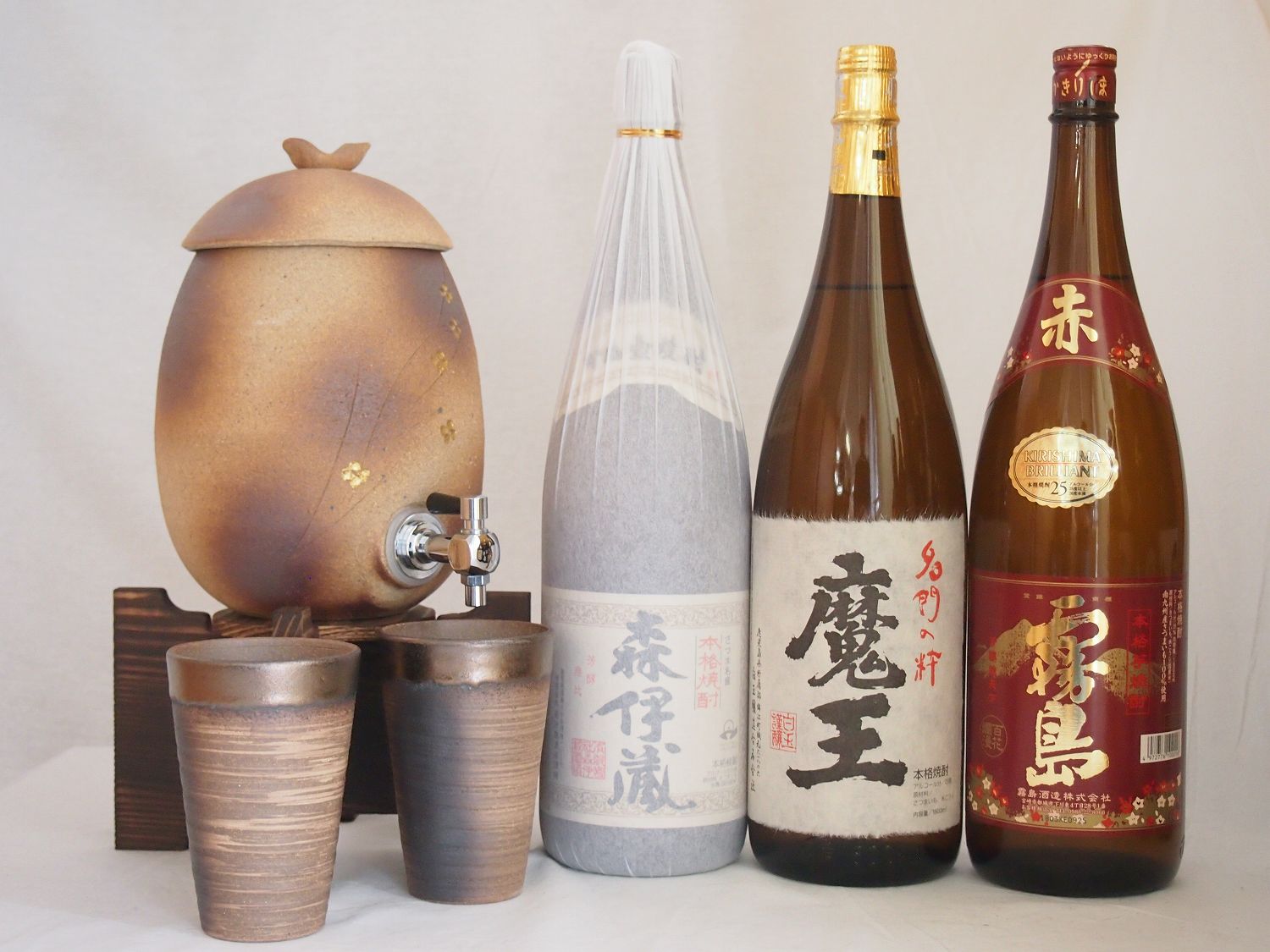 信楽焼明山窯 焼酎サーバー 火色金小紋 2200cc(滋賀県)+萬古焼備前金彩焼酎ペアカップ(三