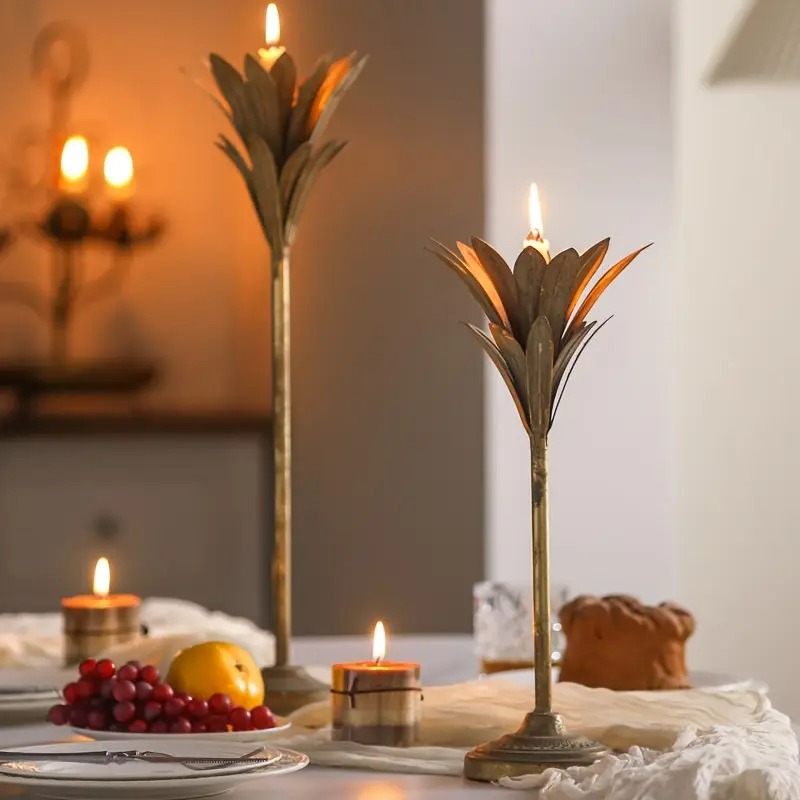 キャンドルホルダー ヨーロピアンスタイル ヴィンテージ調 アイアン 花 彫刻 フラワー シャビーシック アンティーク調 キャンドル パーティー 4-7