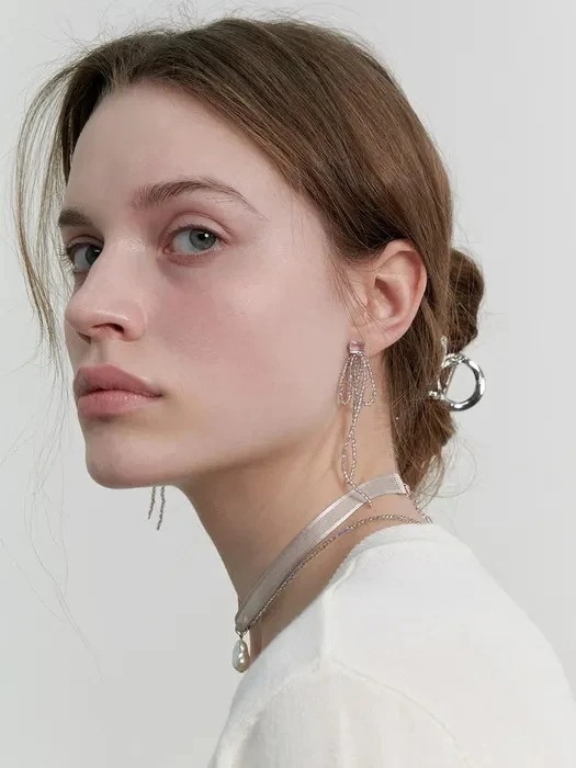 LOVE ME MONSTER Shining Beads Ribbon Earrings 韓国コスメ 韓国ブランド レディースファッション アクセサリー ピアス 指輪 韓国人気 アイドル