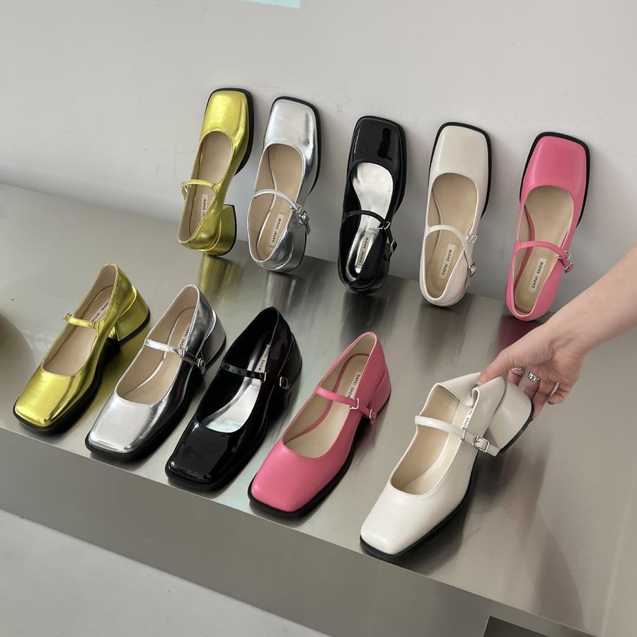 10pscグループ・バイ銀色の太さとメアリージェーン靴の女性24の新型人気パンプススクエア靴ローヒール