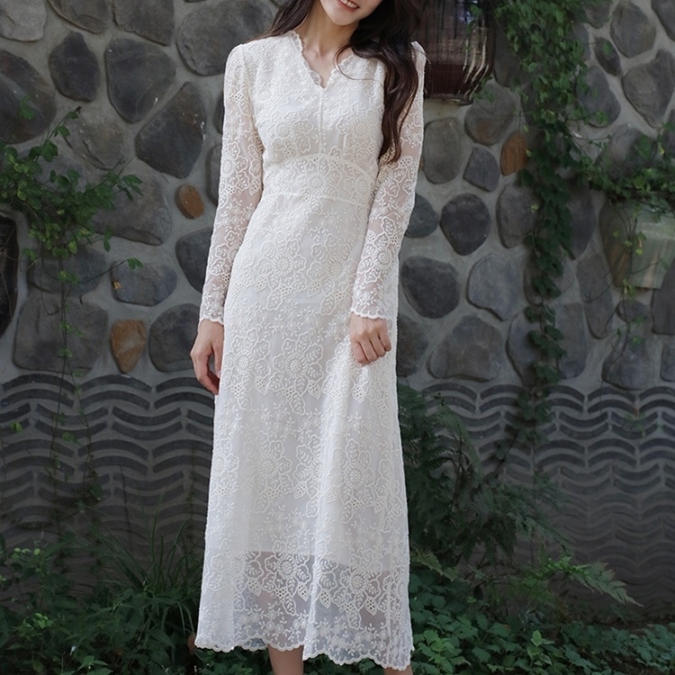 ドレス 衣装 ウエディングドレス イブニングドレス ロングドレス ロングワンピース 長袖 Vネック ウエストマーク セミフレア 刺繡 透け感 シースルー ステージドレス 発表会 かわいい 大人可愛い 8,074円