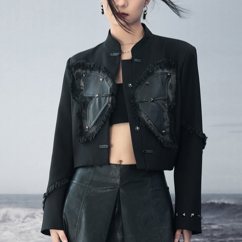 チャイナ風アウター 黒 切り替え テーラードジャケット レディース 長袖 蝶 リベット パンク系 着痩せ スタンドカラー 合わせやすい ショート丈 暗黒風