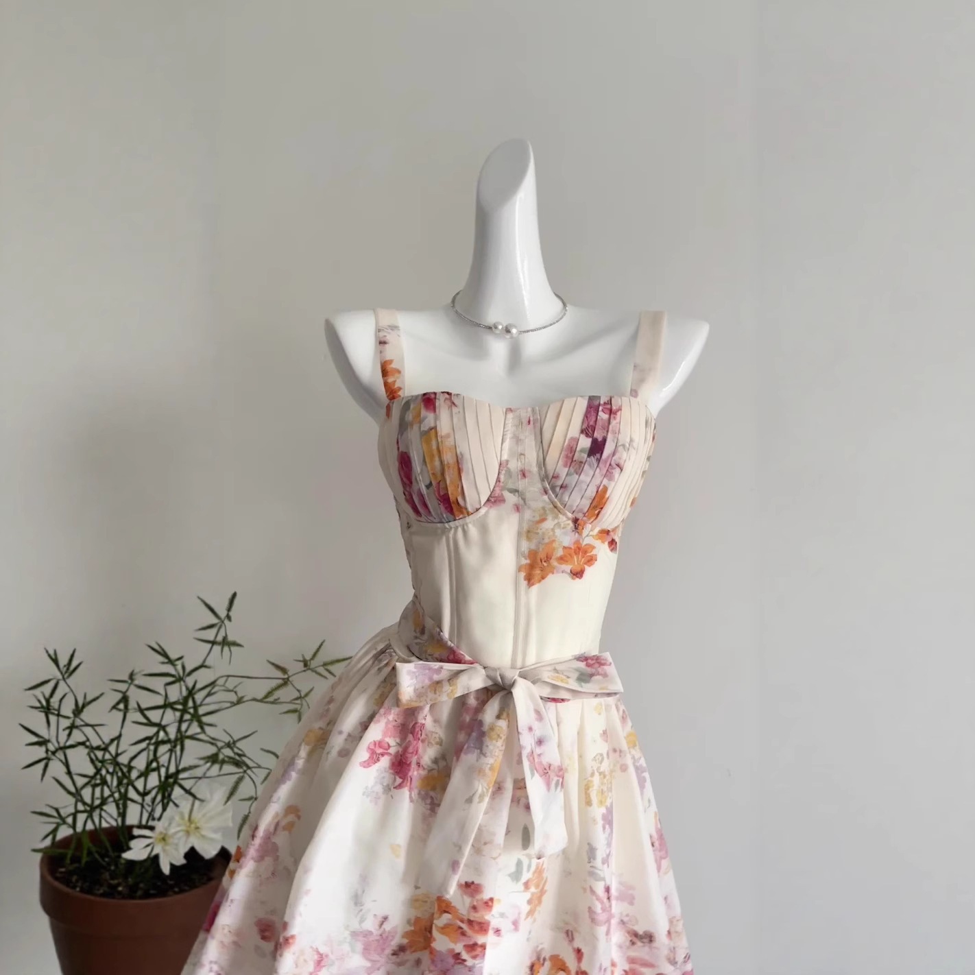 【急速出荷】折枝若しくは芸術的手作業プリーツ魚骨高級感女性花柄スカート