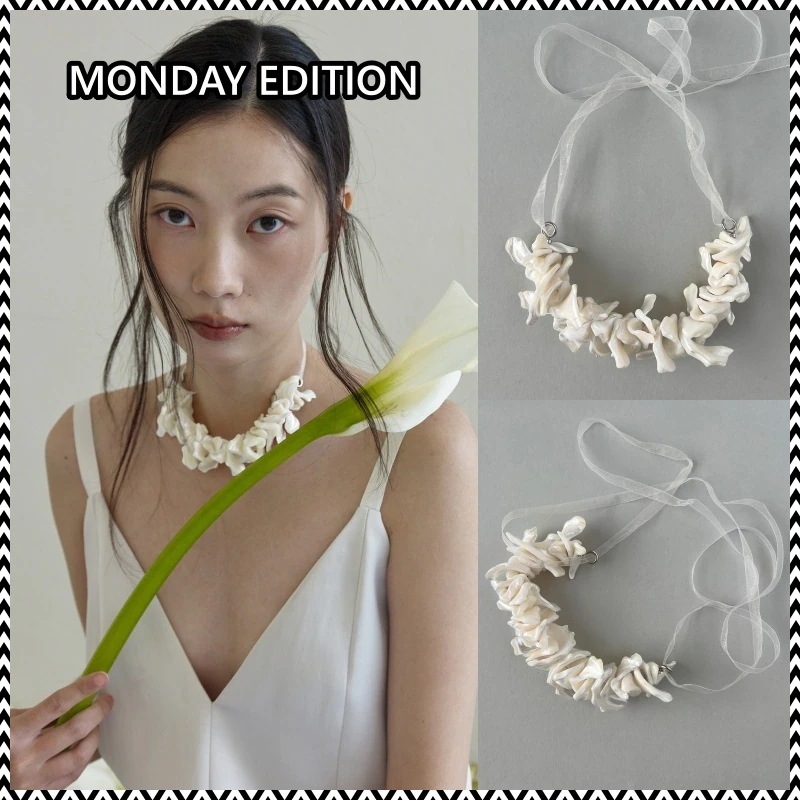 MONDAY EDITION [MJxME] Lilium Bloom Necklace