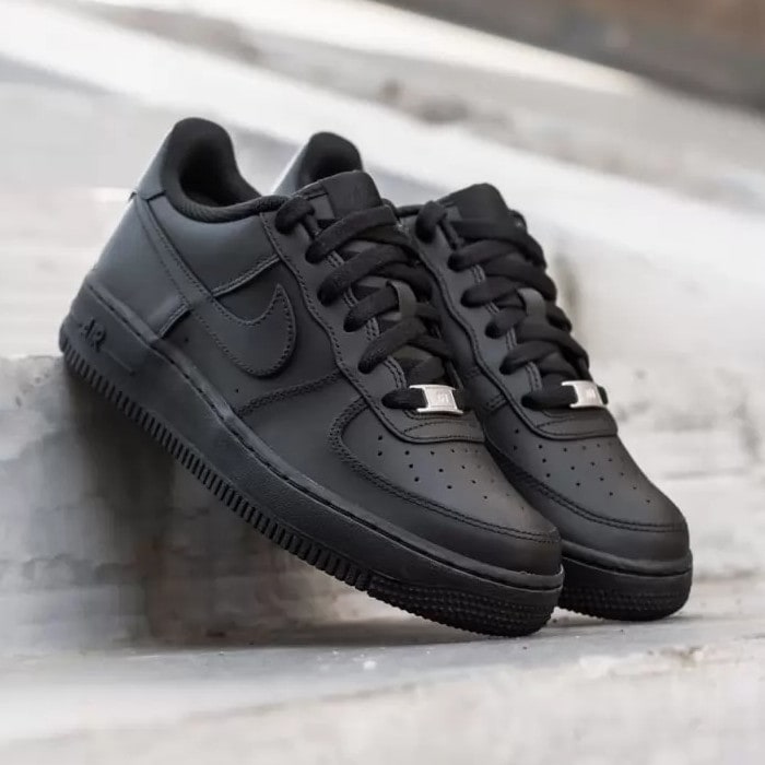 最短翌日お届け！AIR FORCE 1 LOW エアフォース1 エアフォースワン レディース スニーカー ブラック 黒 FV5951-001 Qoo10