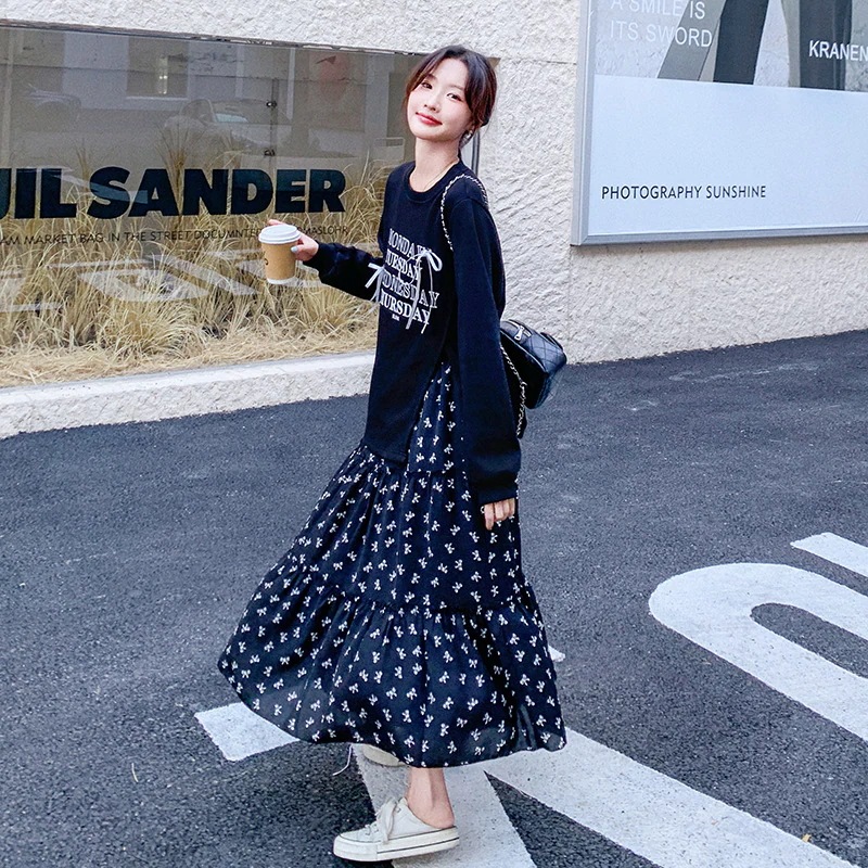 カジュアルセータースーツ女性春と秋の花柄半身スカート2点セット秋の摩耗の全体のセット老化韓国カジュアル