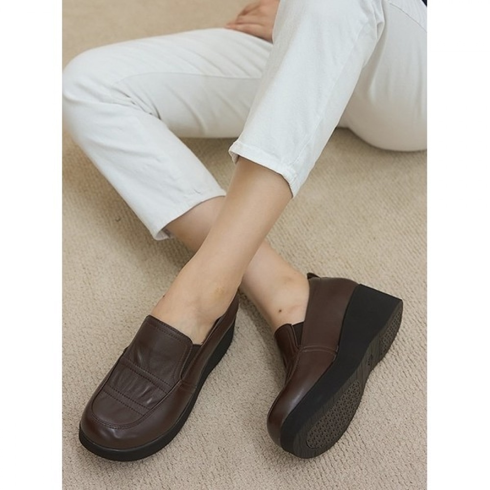 (Ninas Paris) リンクルバンドレザー 6cm チャンキーヒールローファー