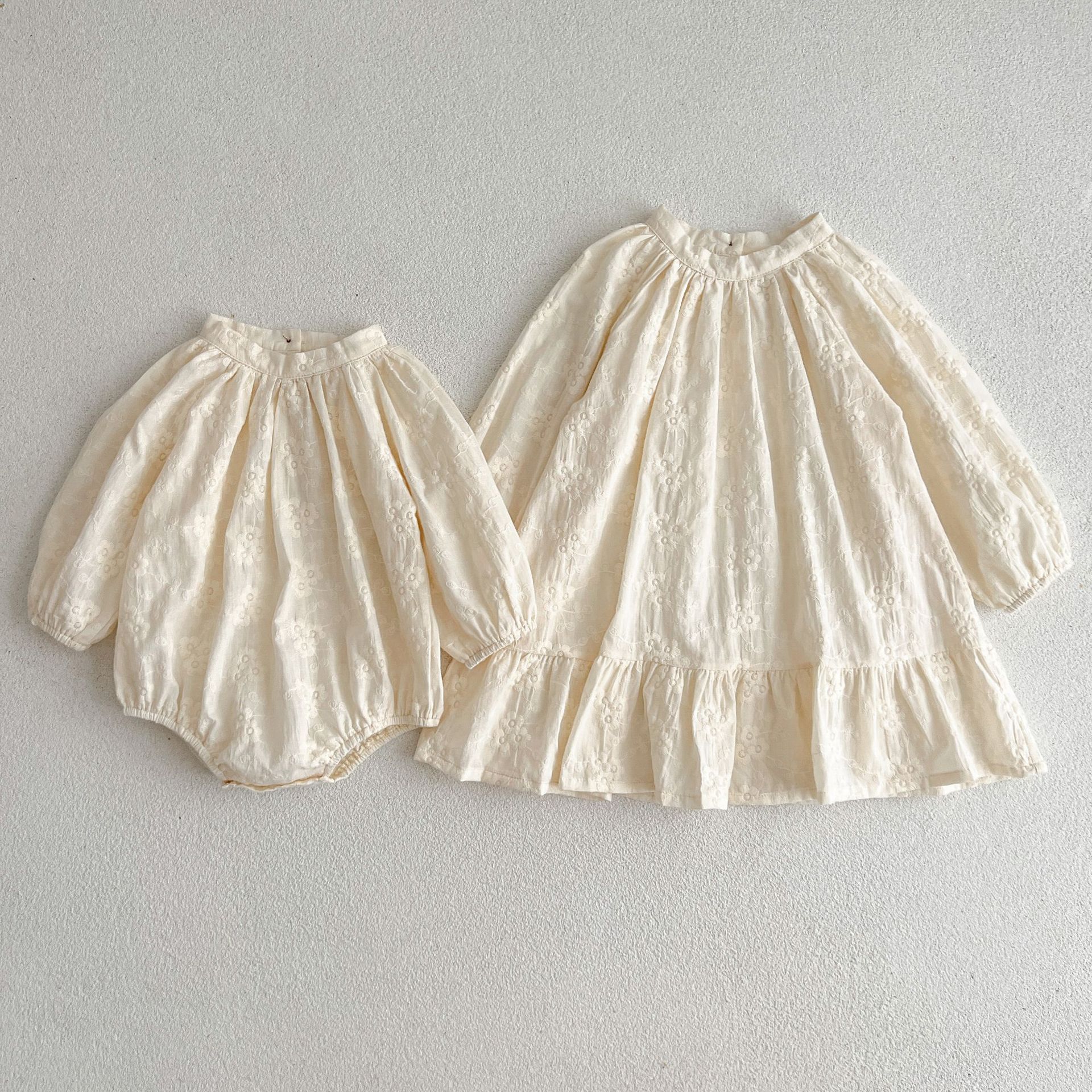 韓国版子供服姉妹服，女の子の赤ちゃんの刺繍気質のロンパースのシャツ，女の子ワンピース/プリンセススカート，ベビー服/新生児用外出着