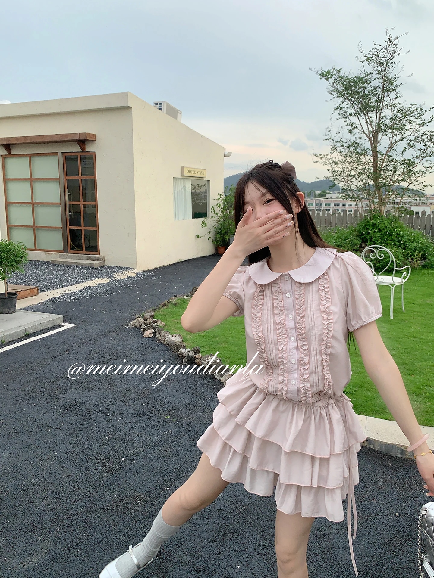 2025 春夏 シャツ ブラウスワンピース おしゃれかわいい ミニ丈 ドレスタック 丸襟Aライン韓国ファッション レディース白スリーブお出かけキュート甘めフレンチ