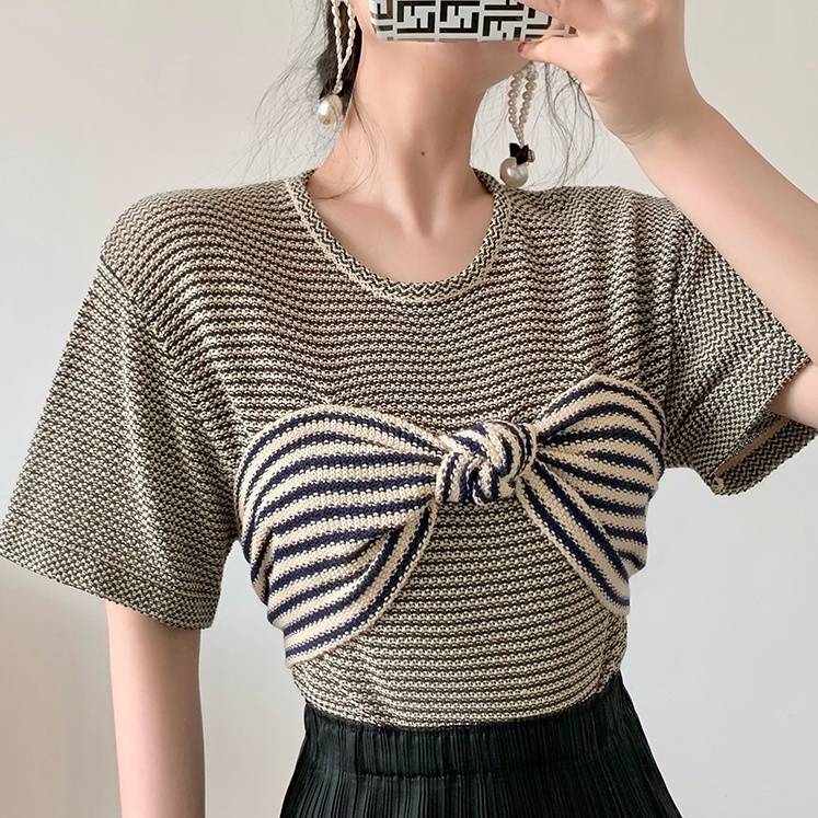 リボン トップス デザインTシャツ 半袖 クロスリボン カットソー おしゃれ スタイル 小顔見せ 着痩せ 体型カバー トレンド フェミニン きれいめ かわいい コットン 綿 ストライプ 縞 ボーダー