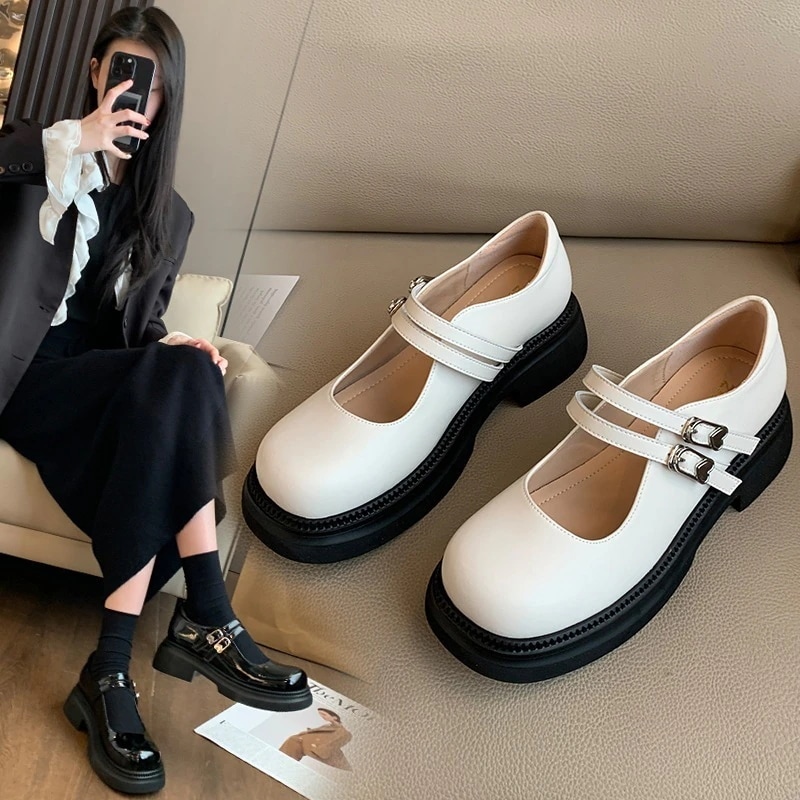 厚底メリージェーンレディースシューズ スリッパ カレッジスタイルの浅い口の靴 大きいサイズの女性の靴 5,240円