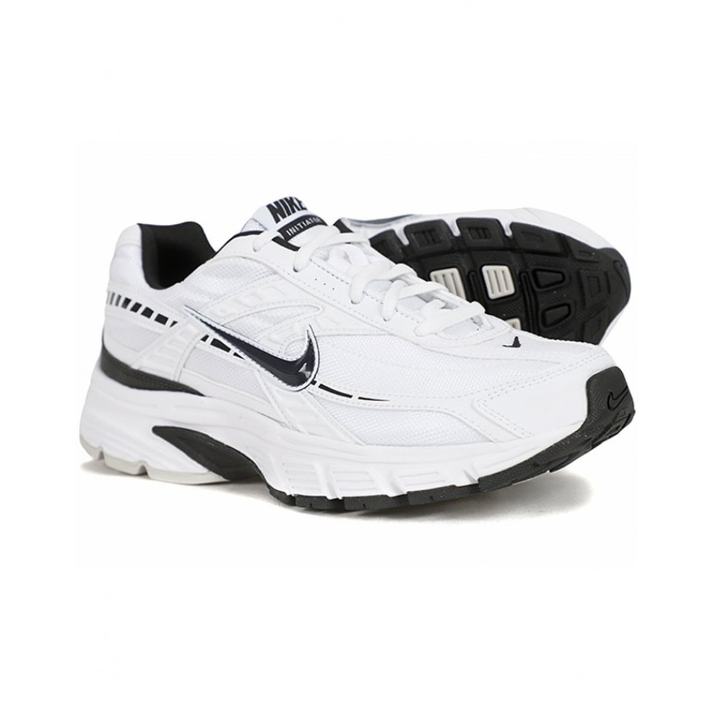 ナイキランニングシューズイニシエーター