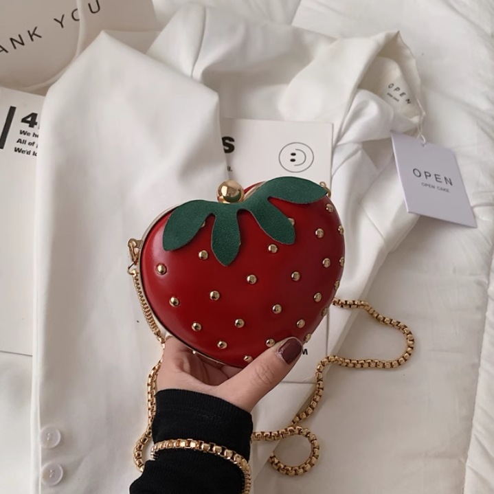 バッグ カバン レディース ショルダー 斜めがけ 肩がけ ポシェット ミニバッグ ミニ コンパクトウォレット 便利 コンパクト 軽量 チェーン かわいい 大人可愛い カジュアル お洒落 レトロ