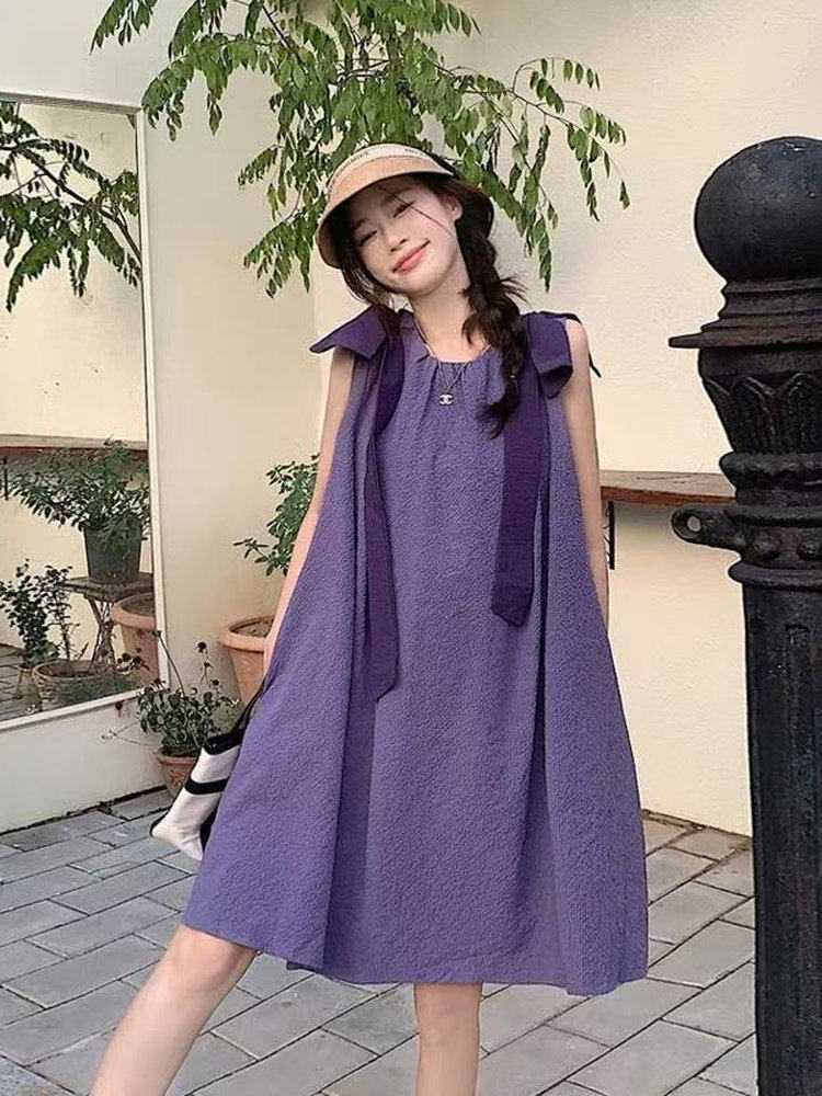 ぽっちゃりさん向け大きいサイズデザインの紫色のタンクトップ女性用夏物ゆったり着痩せ効果のある甘いノースリーブリゾート