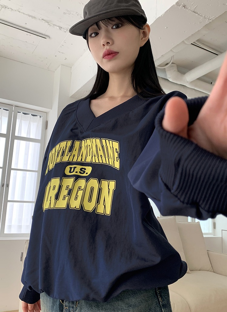 Vネックオレゴンナイロンスウェット