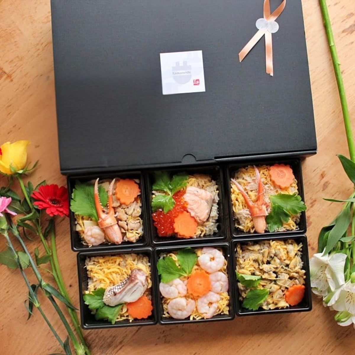 五色 レンジで釜めし6食 （ずわい蟹・鮭といくら・海老・鯛・浅蜊・五目） 詰め合わせ_メッセージカード付き ギフト セット_各1食ずつ お取り寄せ 誕生日 グルメ ギフトボックス入り 内祝い 食品