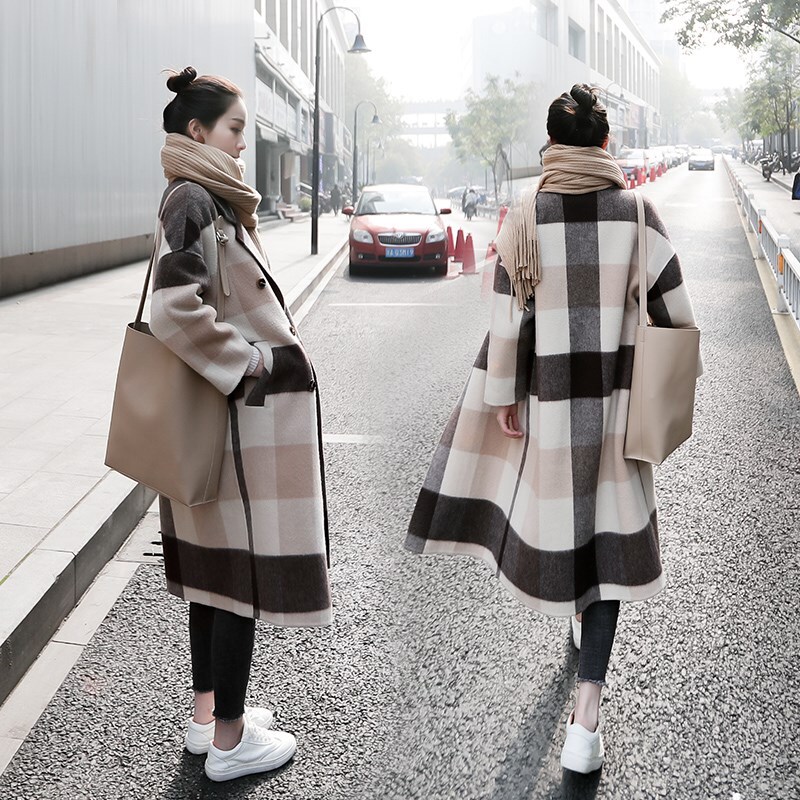 アウター ロングコート 長袖 襟付き 前開き ダブルボタン ポケット ロング丈 かわいい 大人可愛い きれいめ シンプル 上品 おしゃれ かっこいい カジュアル レトロ こなれ感 個性的 主役級