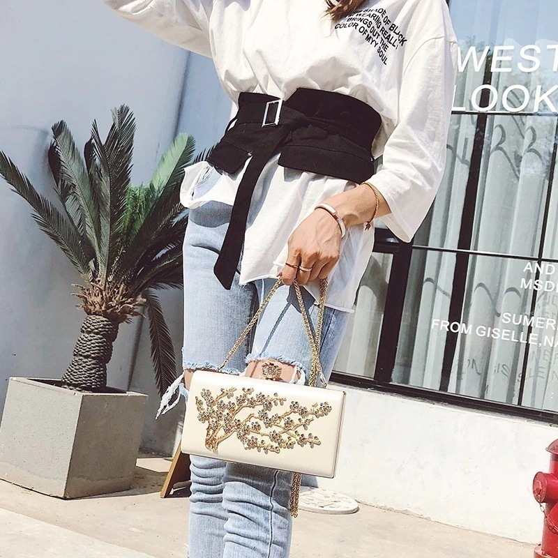 可愛いミニ財布  新調したい財布レディース 長財布 財布 ファスナー 韓国版 大容量 ニューデザインコンパクトミニ財布 おしゃれ新調したい財布 5,002円