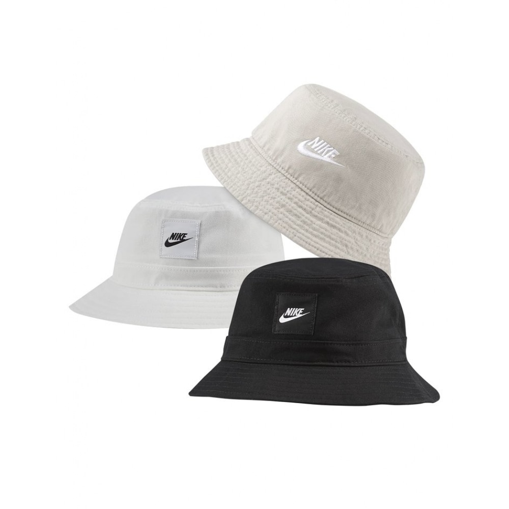 ナイキバケットハット4個から1つお選びください