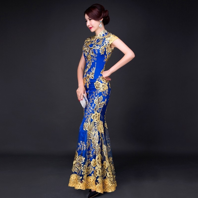 ワンピースドレスドレスホストの改善されたチョンサム女性2025ショーチョンサムパフォーマンスロングスリムエチケットコスムスプリング