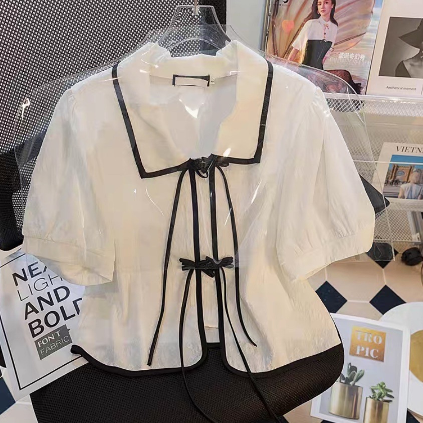 レディース トップス シャツ ブラウス 半袖 Vネック 襟付き 角襟 フェミニン パイピング リボン かわいい 大人可愛い カジュアル おしゃれ レトロ ガーリー 抜け感 ラブリー キュート ロリータ