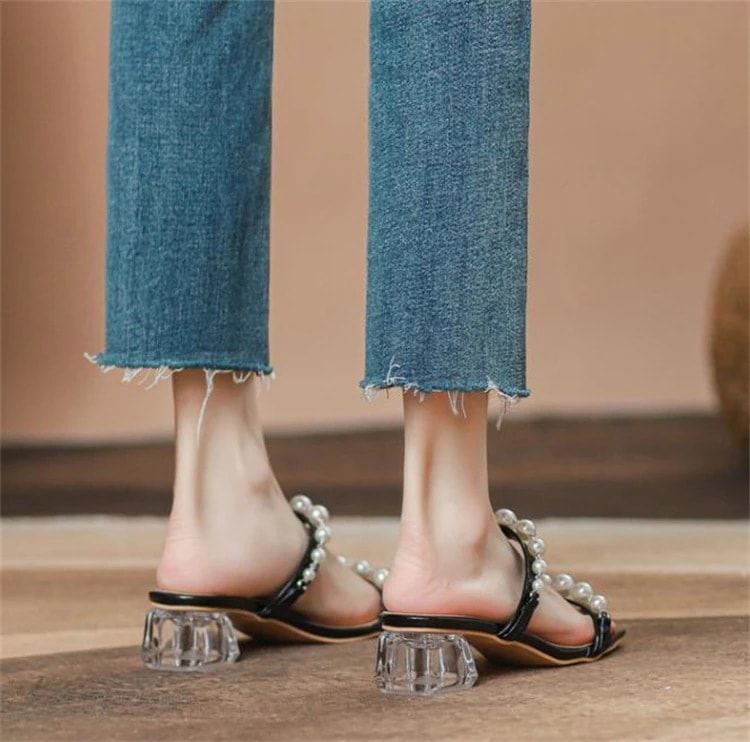 早い者勝ち ギャザリング sweet系 サンダル 夏 中ヒール 太ヒール 真珠 2023年 トレンド クリスタルサンダル