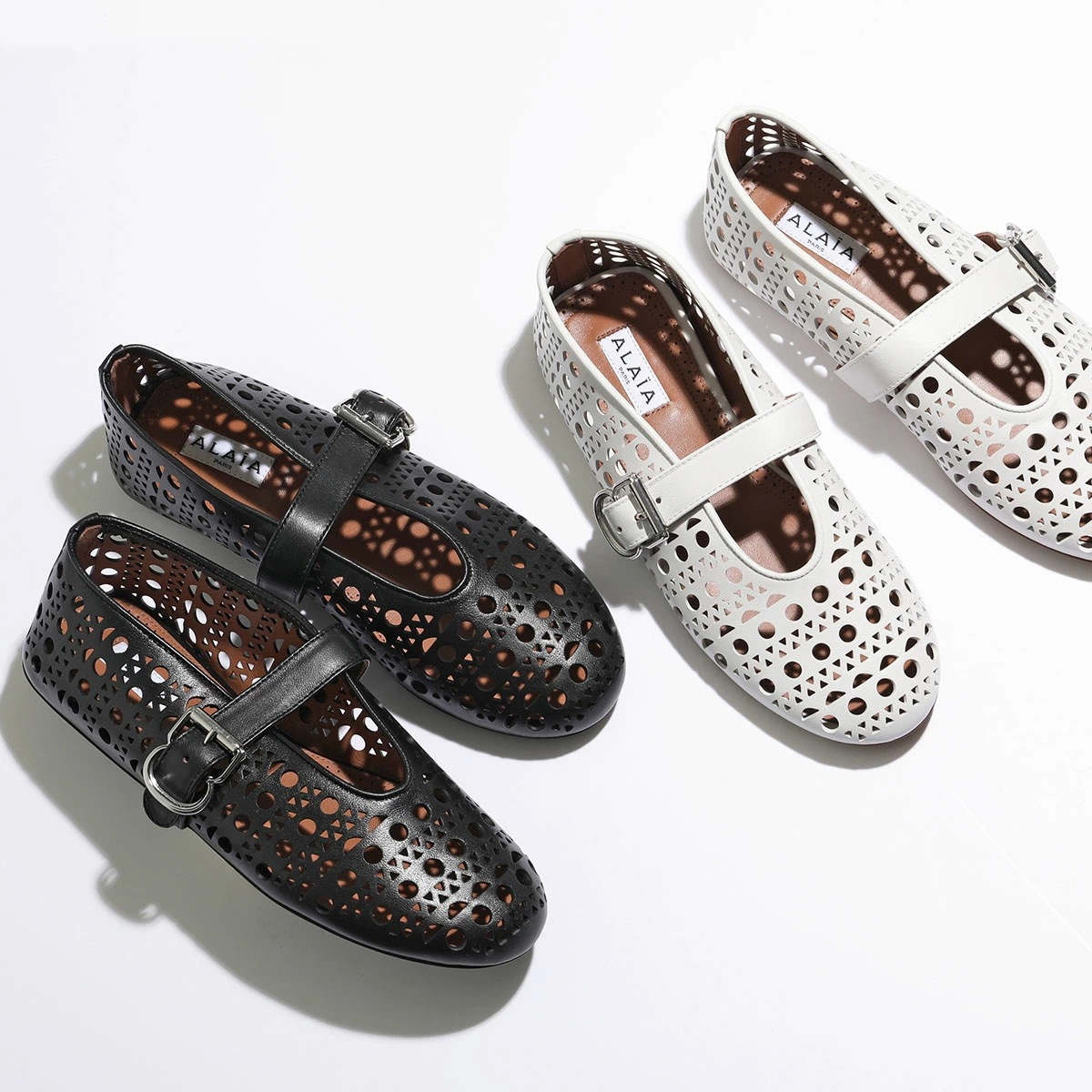 ALAIA アライア バレエシューズ BALLERINAS AA3A029CK216 レディース レザー フラットシューズ メリージェーンシューズ 靴 カラー2色 90,211円
