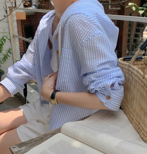 レディース トップス ジャケット パーカー アウター 上着 前開き ショート 長袖 フード ストレート Iライン スマート ポケット 透け感 紐付き きれいめ シンプル カジュアル おしゃれ レトロ