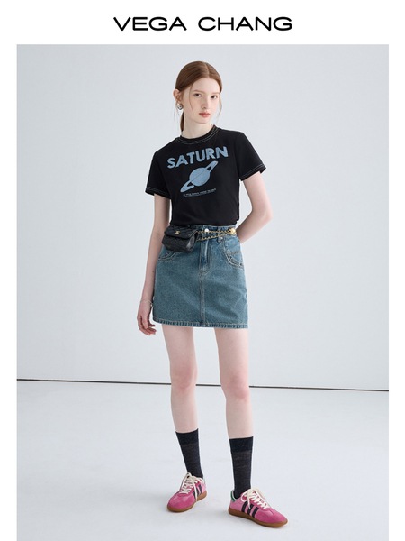 シンプルプリントラウンドネック半袖Tシャツ 6,076円